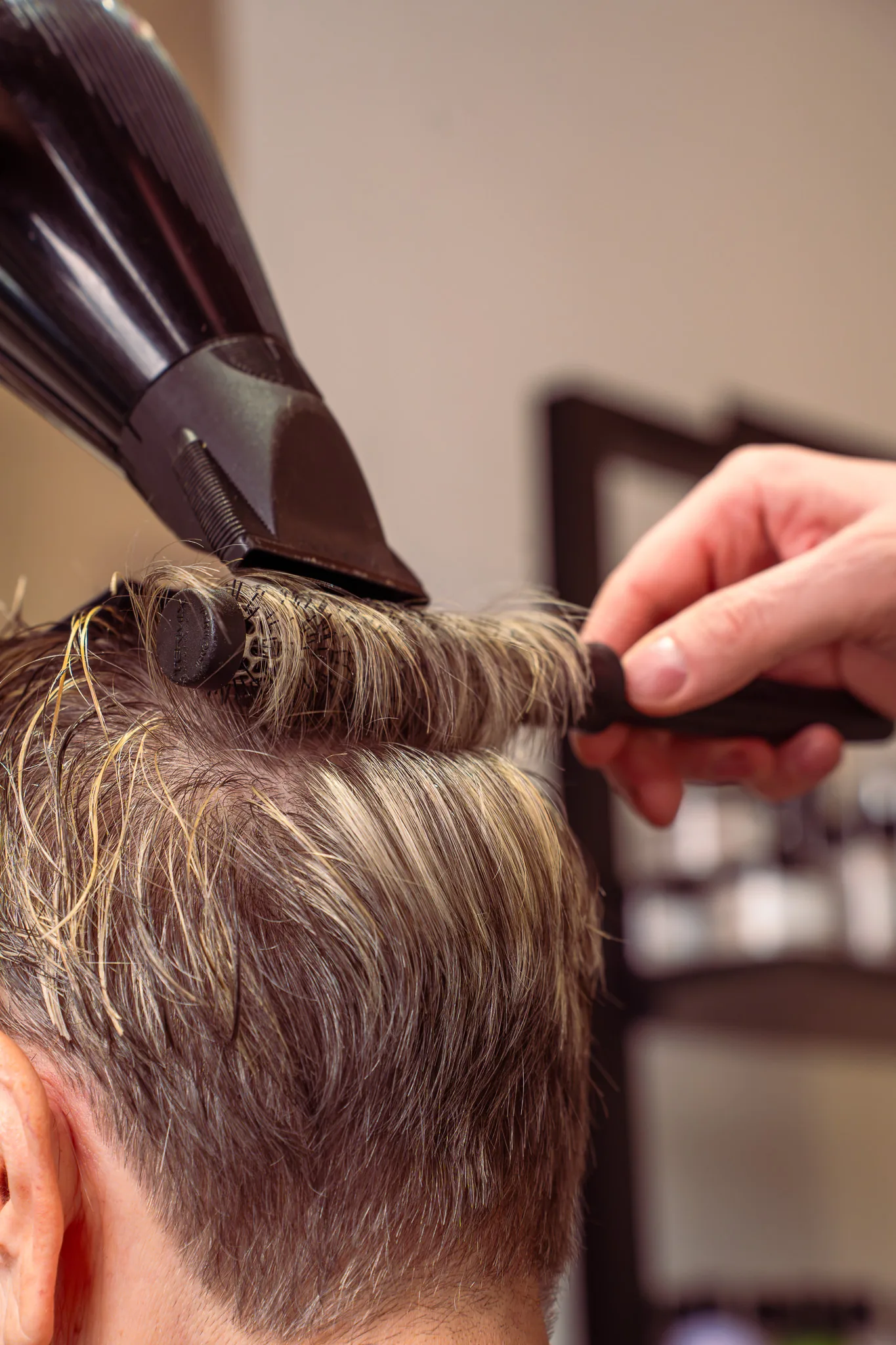 Dettaglio hair styling da Santino Hair